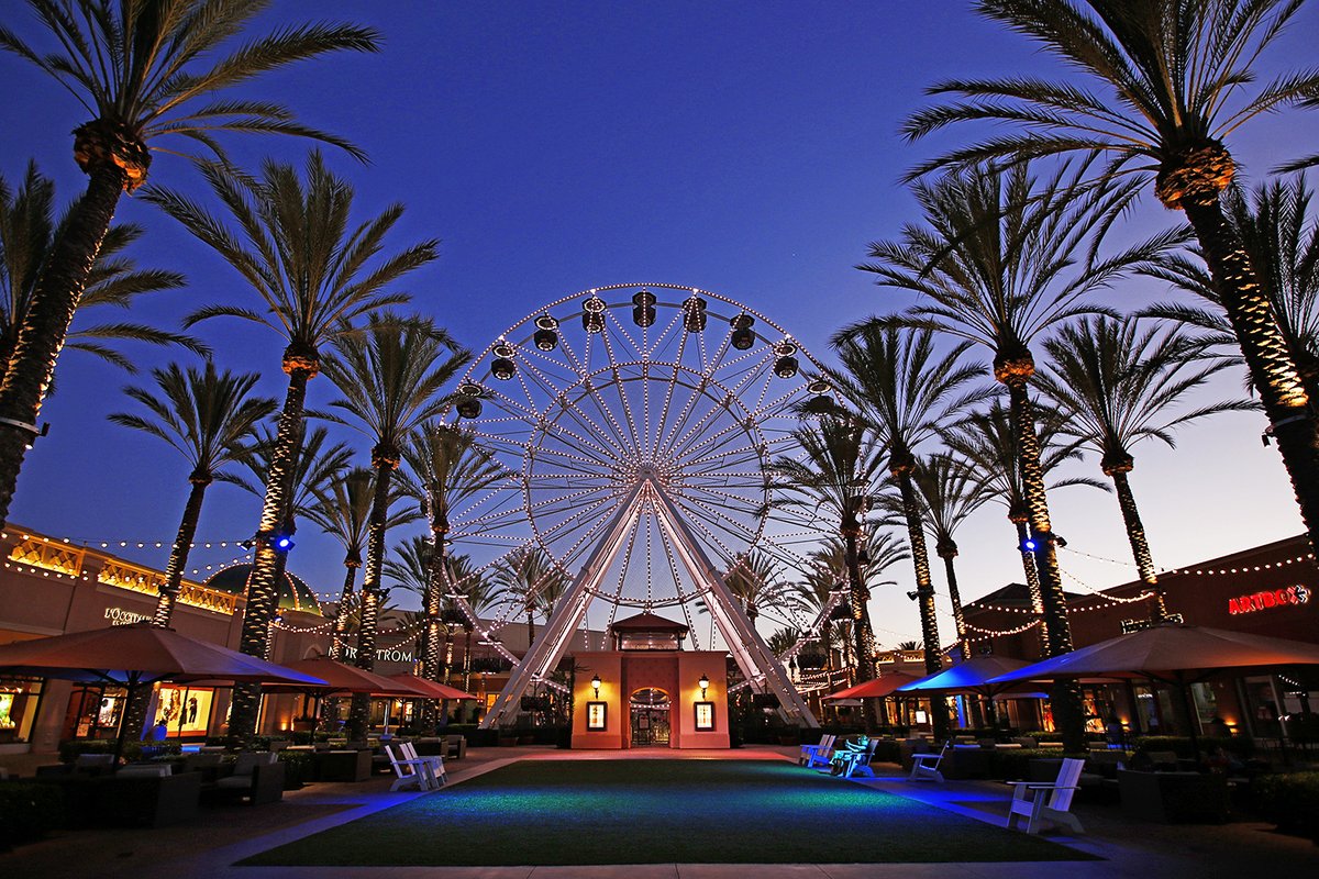 Irvine, CA - File:Giant Wheel at Irvine Spectrum Center.jpg - Wikipedia